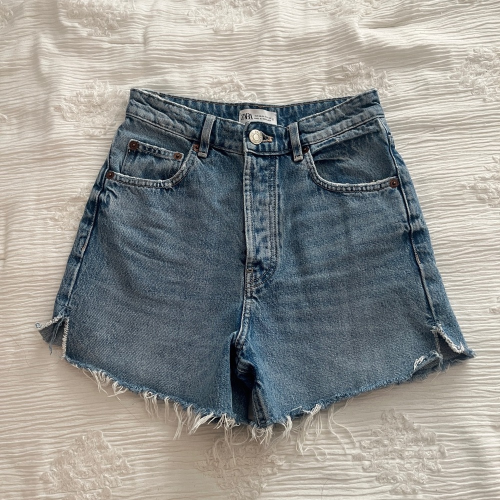 Zara High Waisted Cutoff Denim Jean Shorts